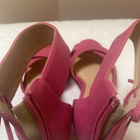 Chinese Laundry Wedge Heel Pink shoes. Size 5.5 - Picture 5 of 12